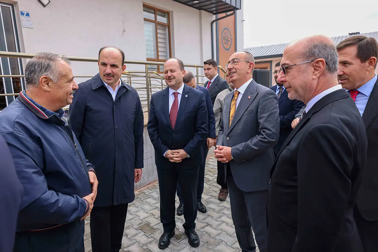 Konya'da yeni cami dualarla ibadete açıldı!