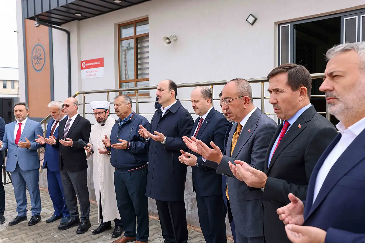 Konya'da yeni cami dualarla ibadete açıldı!