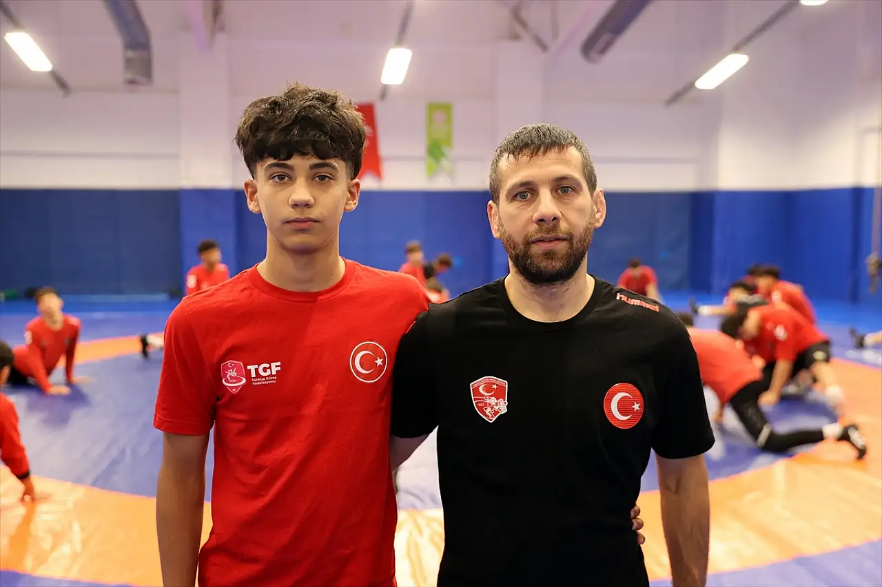 Babasının izinden gitti, Balkan şampiyonluğuna ulaştı!