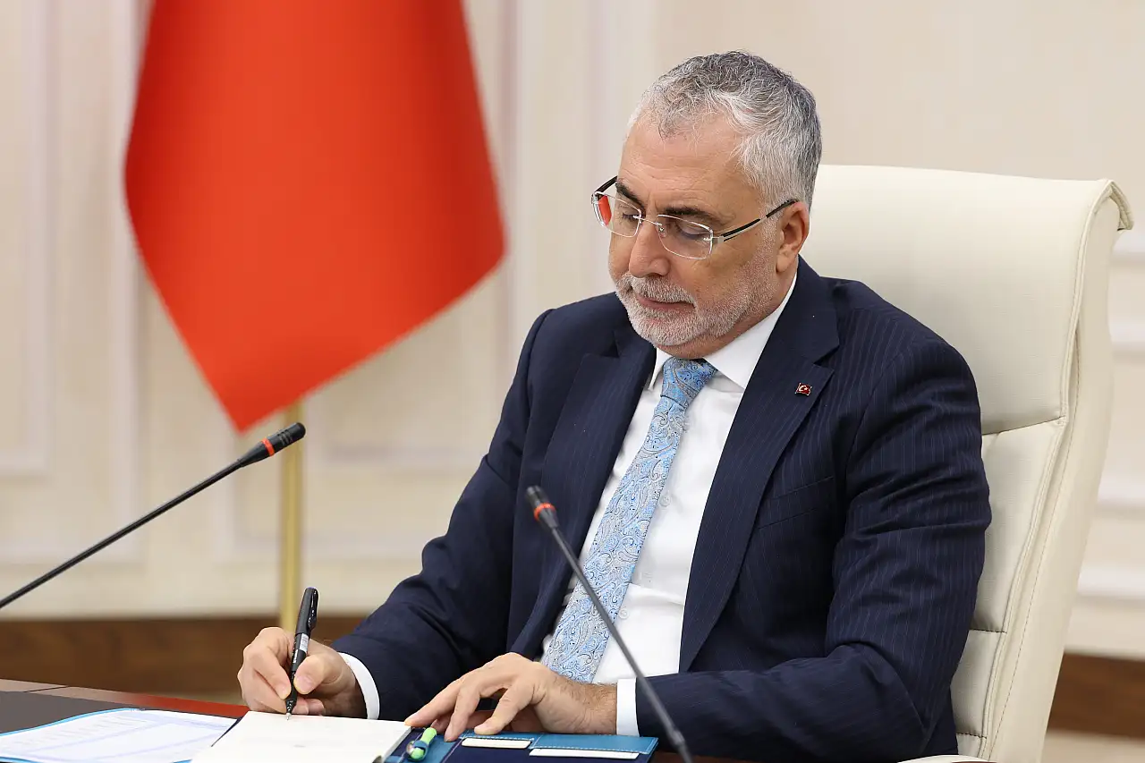 Bakanlık yeni çalışma yöntemlerini masaya yatırdı: İşsizlik 7,8'e geriledi!