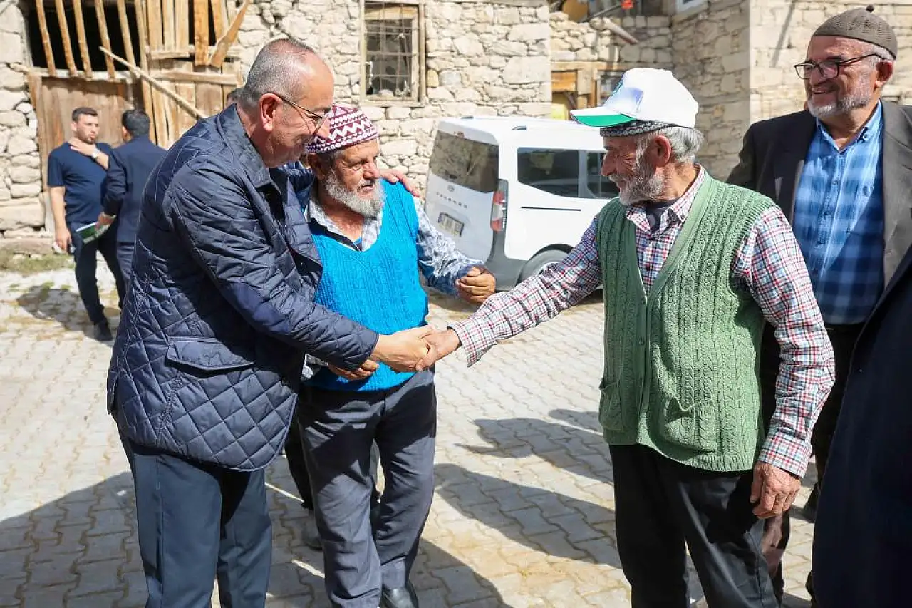 Konya'da vatandaşlarla gönül köprüsü! Talepler tek tek dinlendi