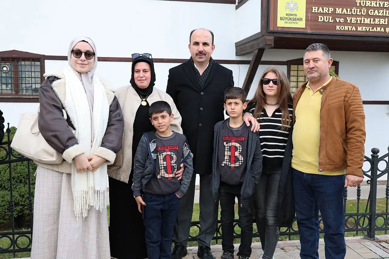 Başkan Altay Vuslat İçin Konya'da Olan Misafirlerle Bir Araya Geldi