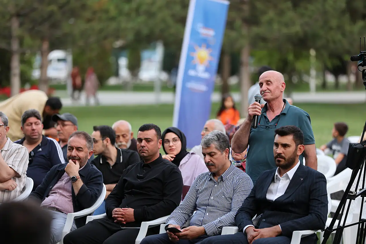 Selçuklu'da 'Vatandaş Soruyor, Başkan Cevaplıyor' buluşmaları sürüyor!
