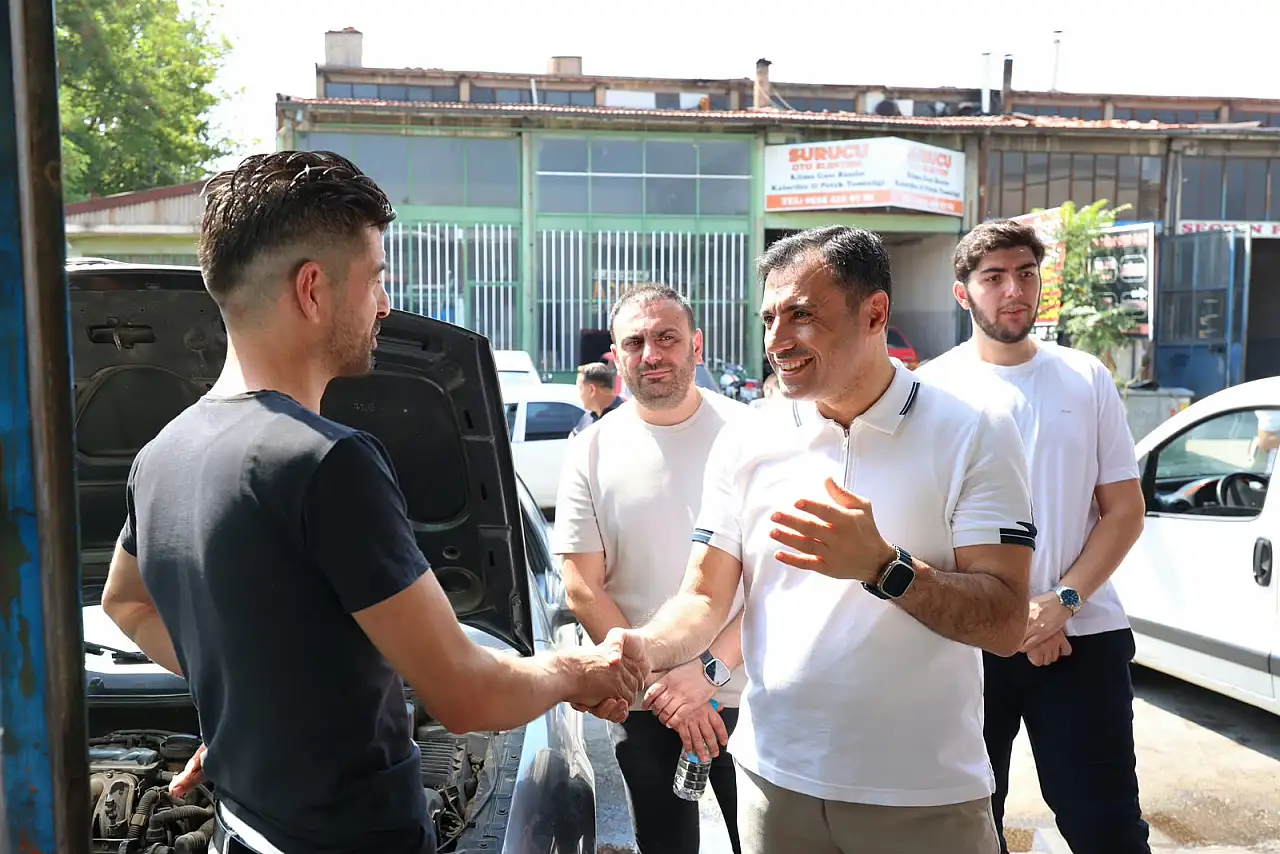 Başkan Özgökçen, Meram'da yoğun saha mesaisi yaptı