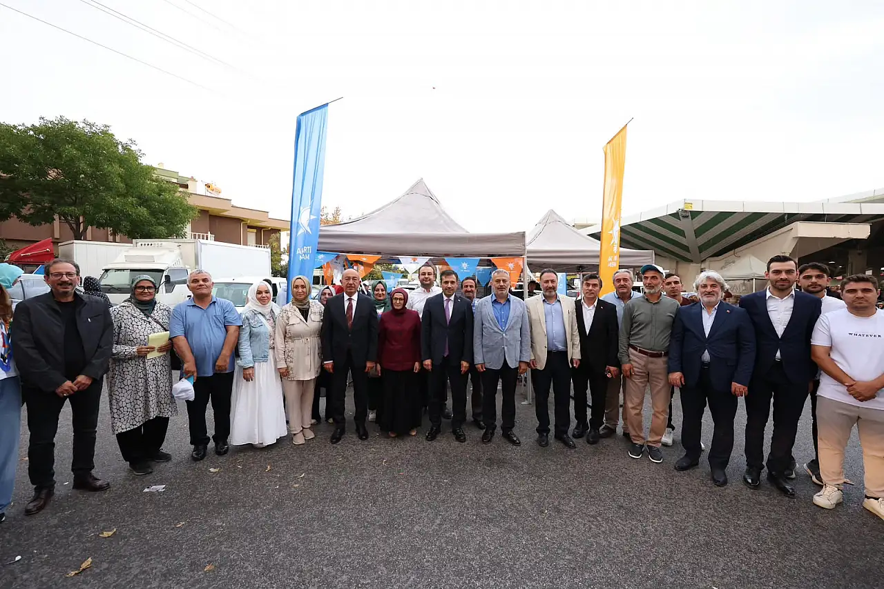 AK Parti Konya İl Başkanı Özgökçen pazara indi! Vatandaşları tek tek dinledi