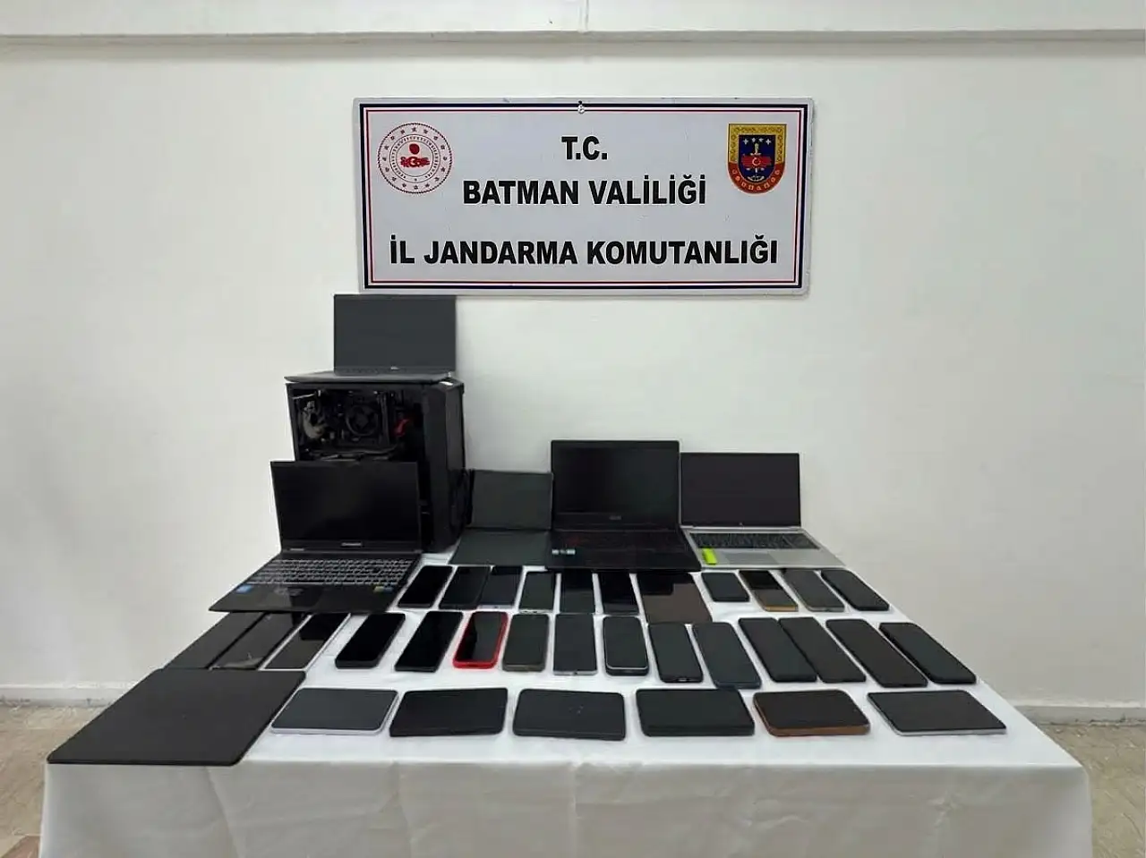 Aralarında Konya'nın da bulunduğu 13 ilde dev bahis operasyonu: 8,5 milyar liralık vurgun!