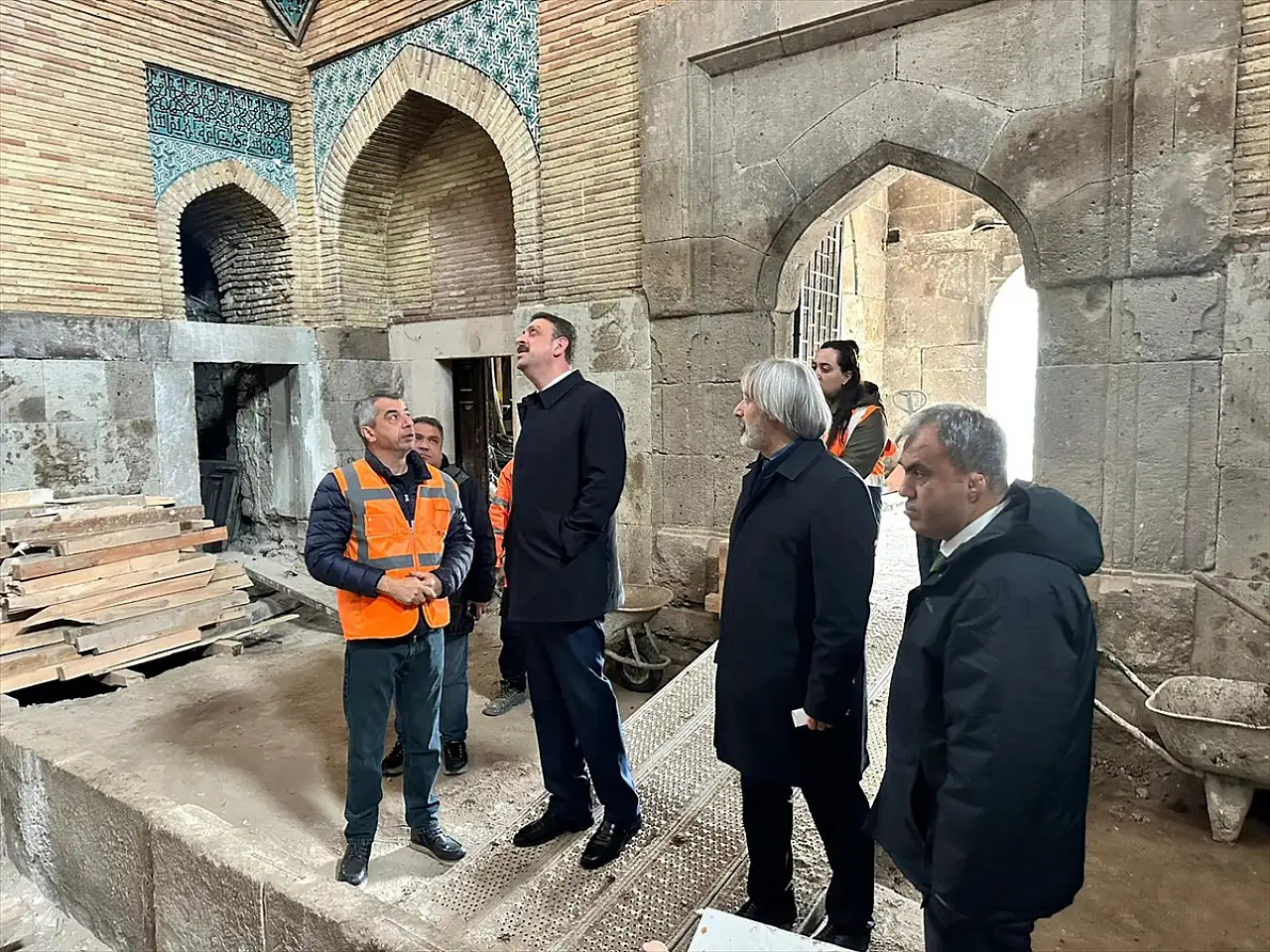 Vakıflar'dan Konya'ya yeni hizmet: Tarihi restorasyonların yanına aşevi müjdesi!