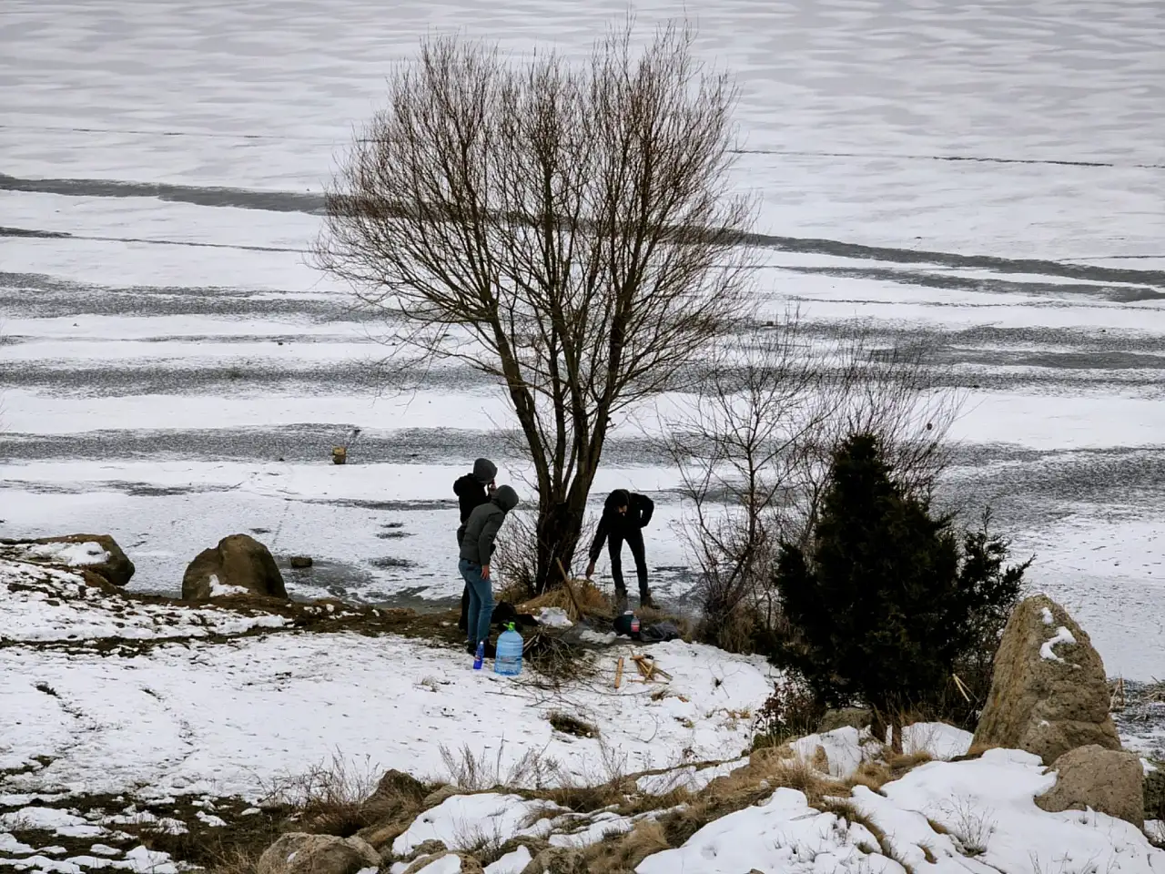 Konya'da Sibirya soğukları 1.515 rakımlı göleti dondurdu