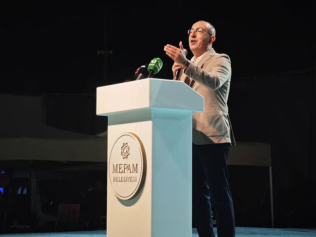 Meram'da yaz sezonu muhteşem törenle kapandı! Çocuklar sporla gelişti...