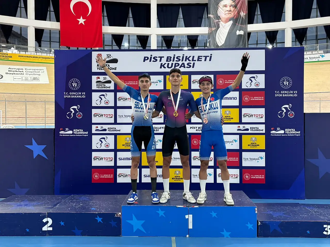 Selçuklu Belediyespor'dan Pist Bisikletinde 14 Madalya!