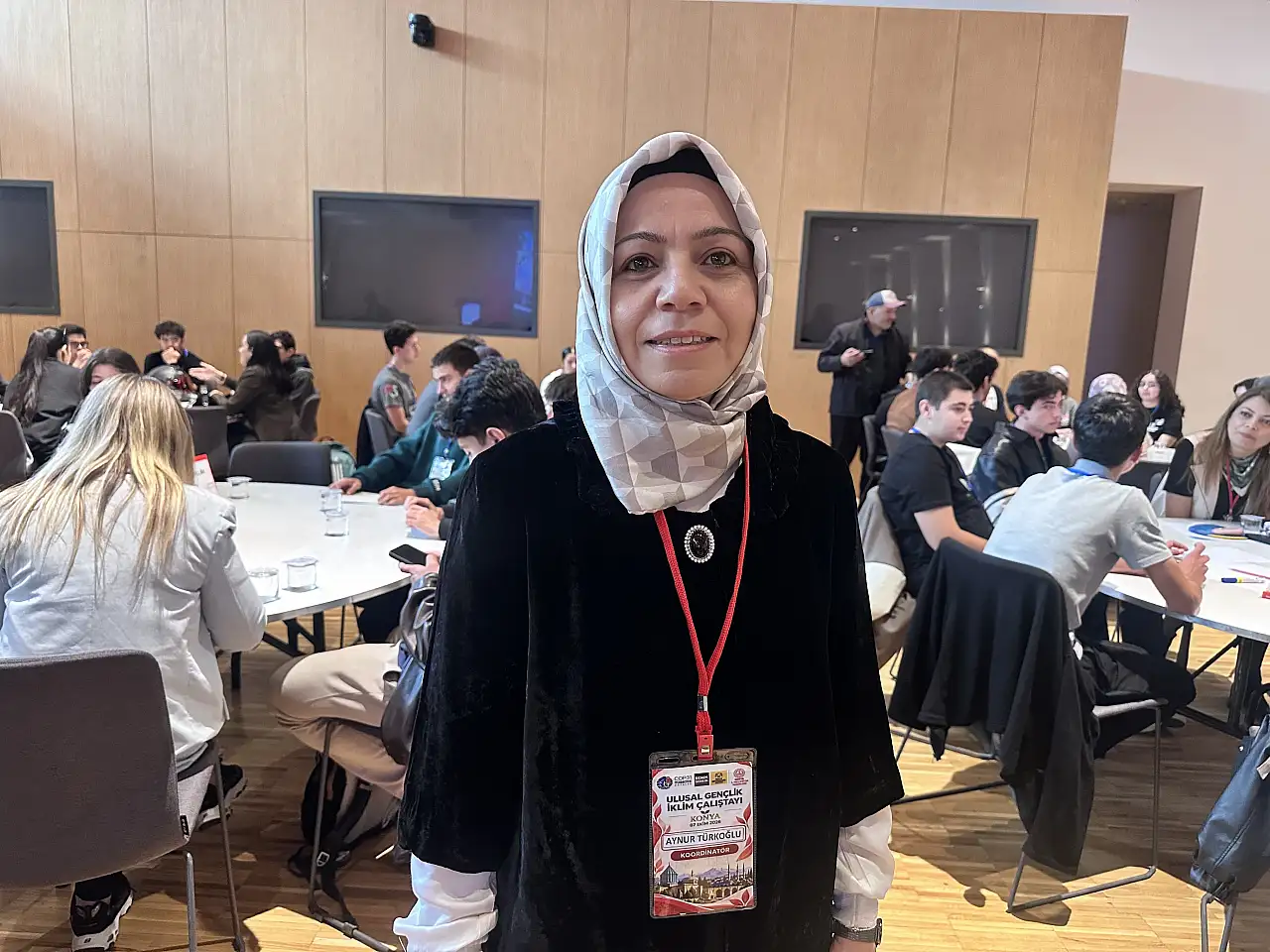 Konya'da iklim zirvesi! Gençler aynı masaya oturdu