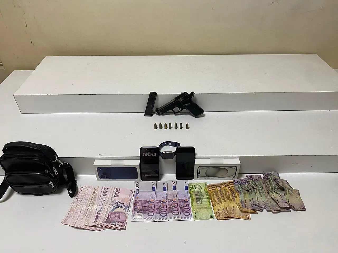 Camide hırsızlık yaptı: 620 dakikalık kamera kaydıyla yakalandı