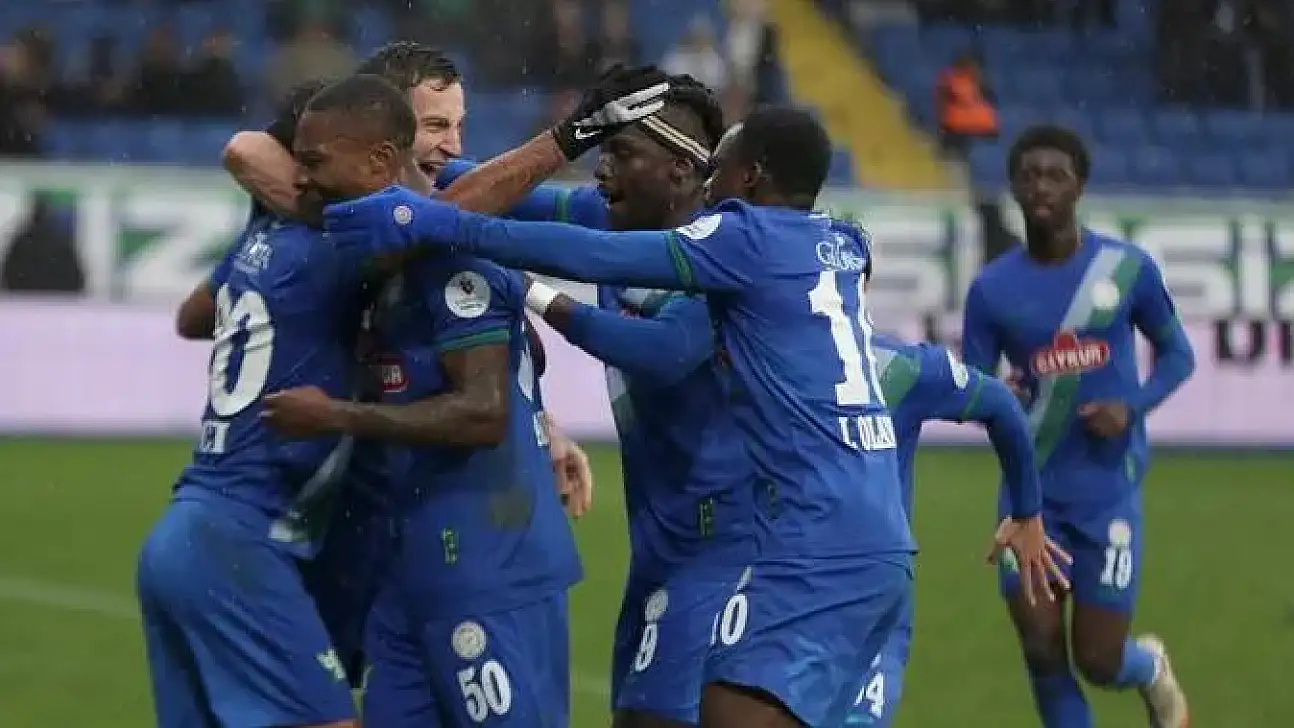 Çaykur Rizespor 3 puanı 3 golle aldı