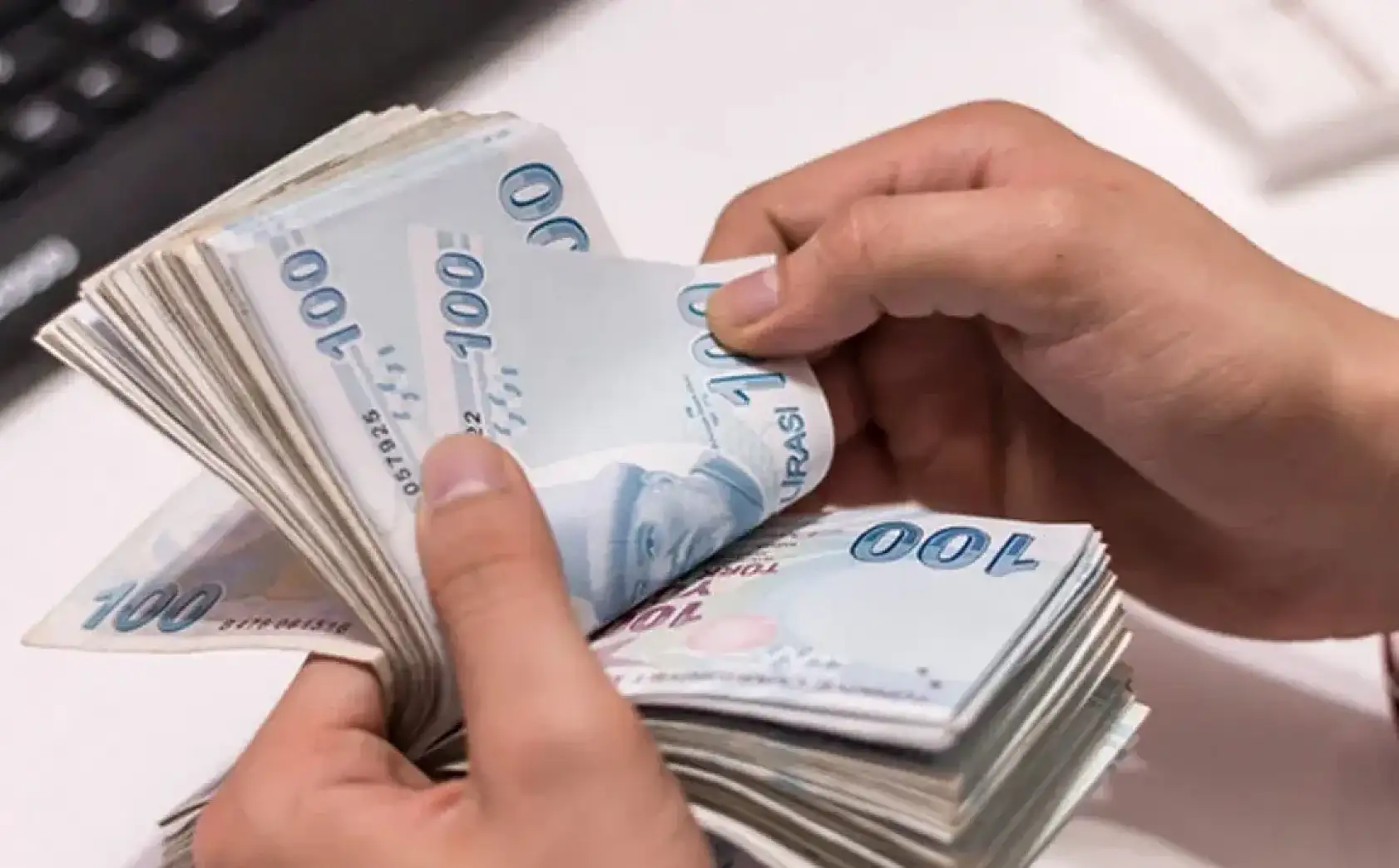 TBMM'ye sunuldu: Ev hanımlarına emeklilik yolunu açacak teklif! Primleri Hazine karşılayacak