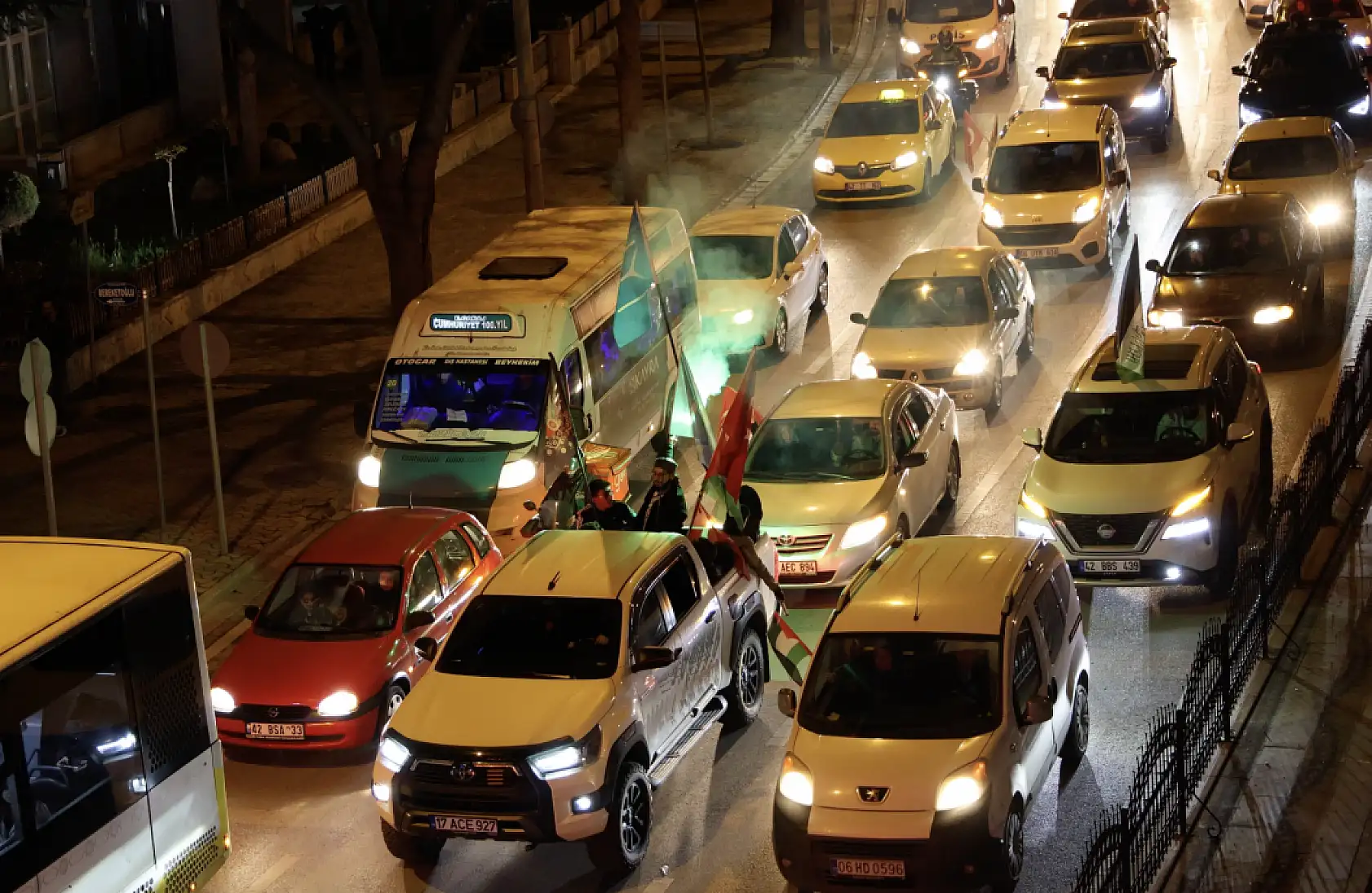 Konya sokaklarında özgürlük sesi: İsrail'e konvoylu tepki!