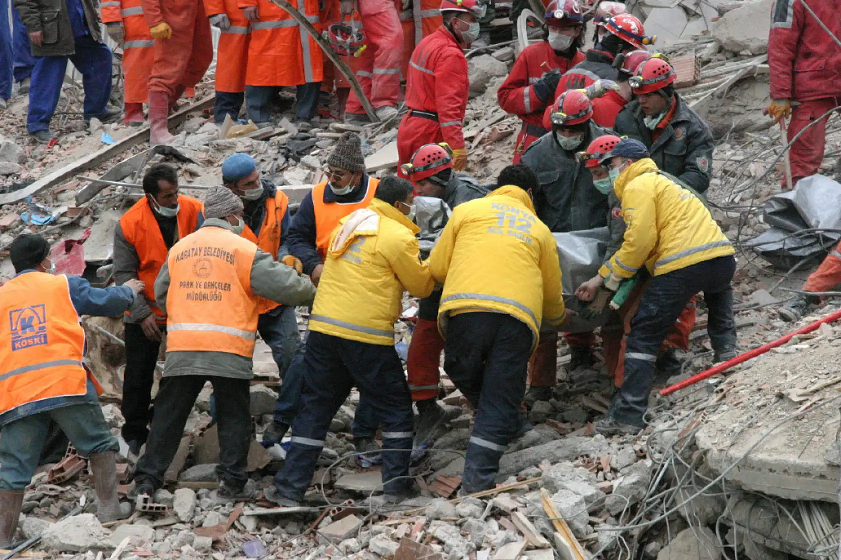 Konya'da 92 kişiye mezar olan zümrüt faciasının üzerinden 22 yıl geçti!