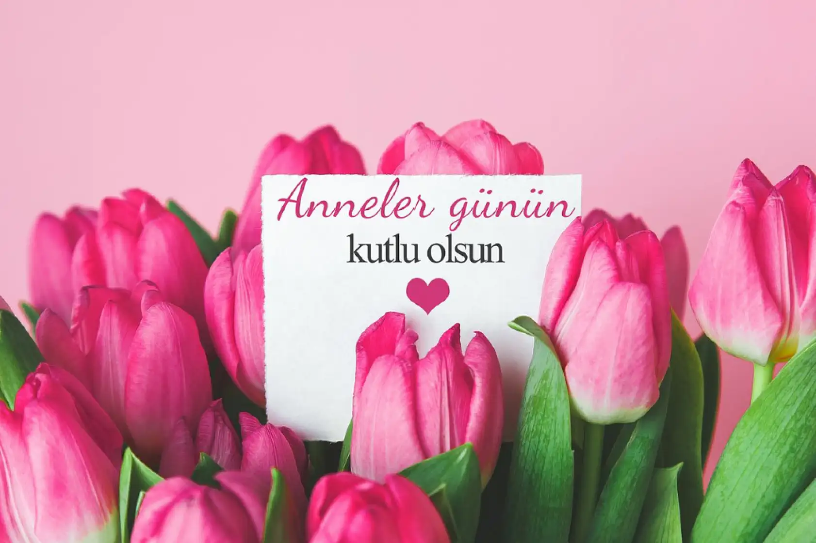 Anneler günü kutlama mesajları 2026: Anneler için duygusal ve anlamlı kutlama mesajları