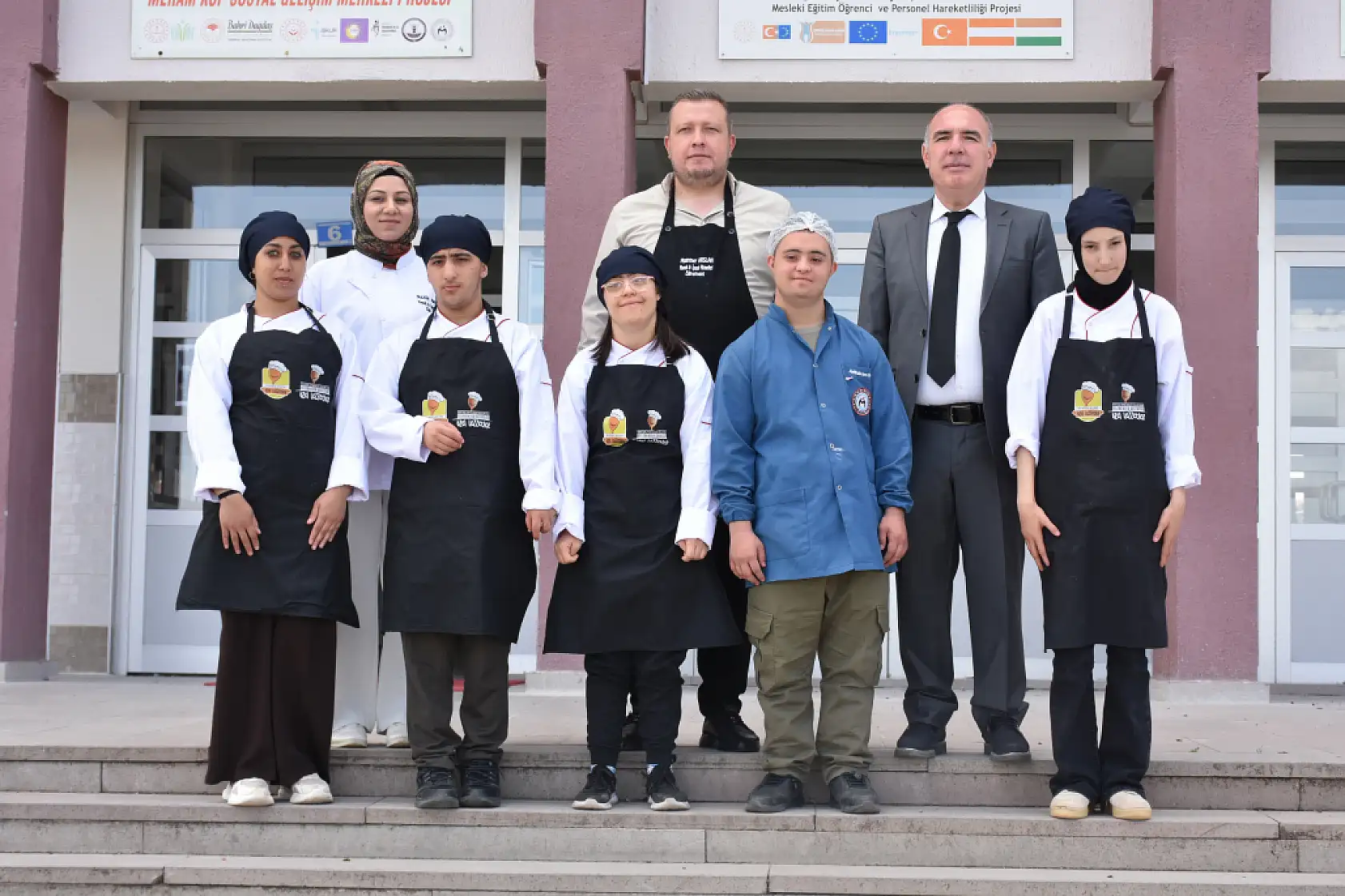 Konya'da özel bireyler aldıkları eğitimlerle meslek sahibi oluyor