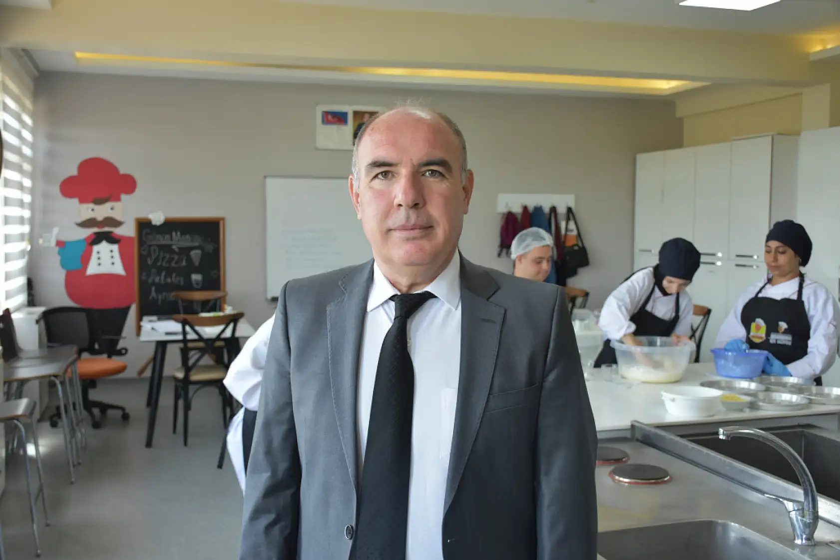 Konya'da özel bireyler aldıkları eğitimlerle meslek sahibi oluyor