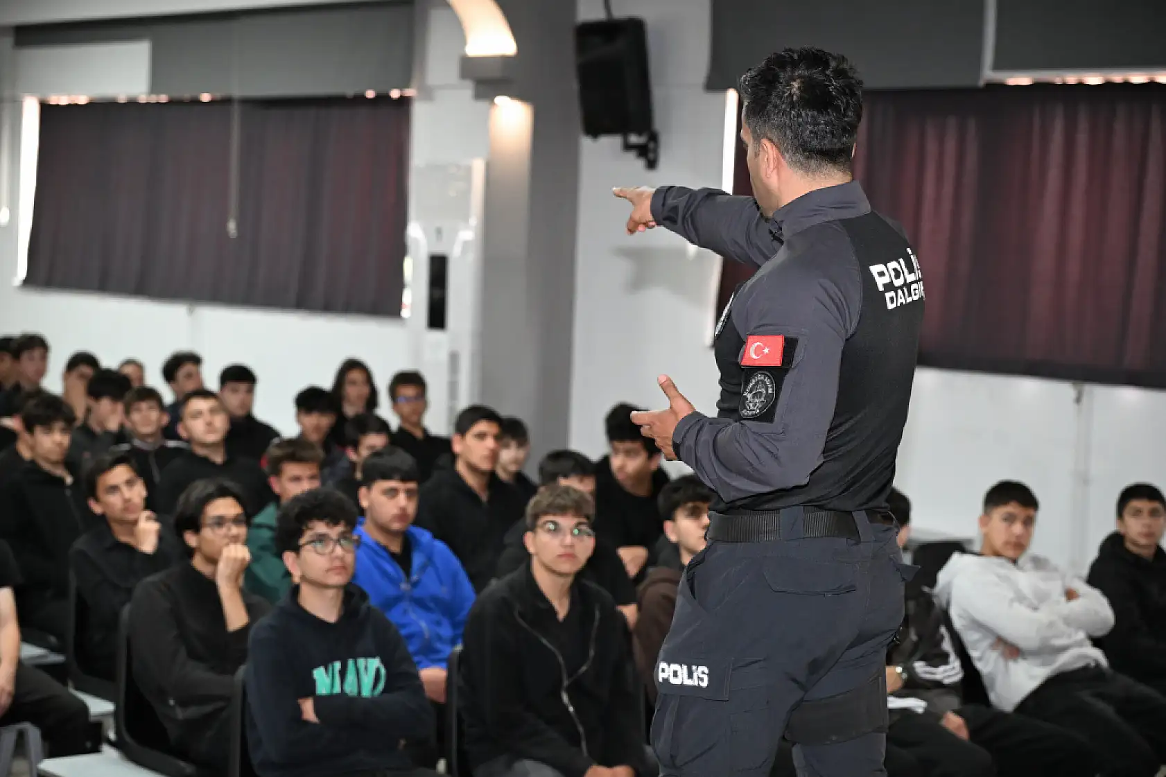 Konya'da balık adamlar görev başında: Rip akıntısından nasıl kurtulunur?