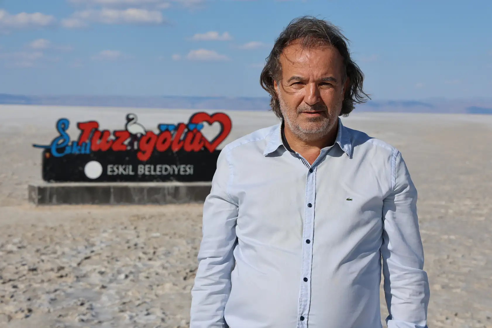 Konya sınırındaki flamingoların eşsiz yuvası pembeye boyandı!