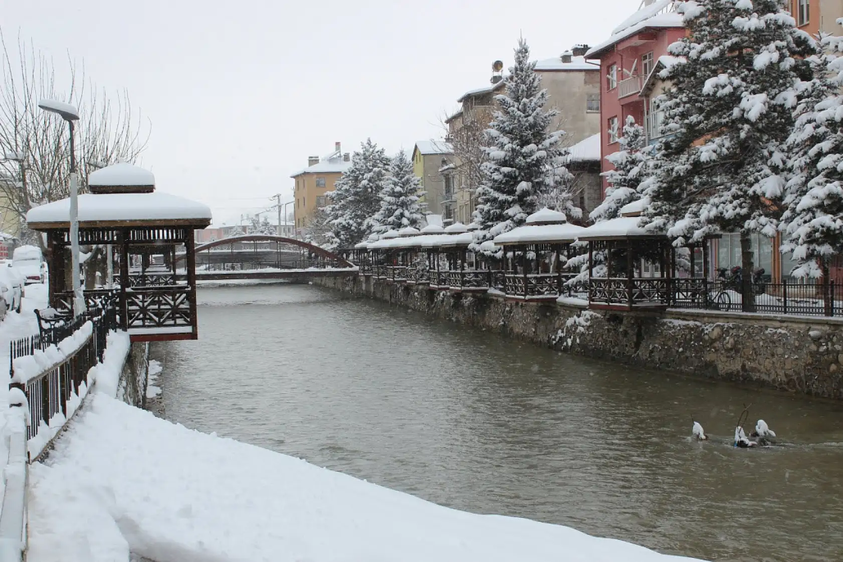 Konya'da fırtına ilçelere doğru ilerliyor! İşte en çok etkilenecek 10 ilçe…