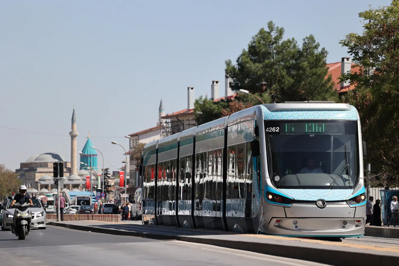 Üniversite için Konya'yı tercih edenlere müjde! Ücretsiz ulaşımdan 50 bin lira para desteğine kadar...