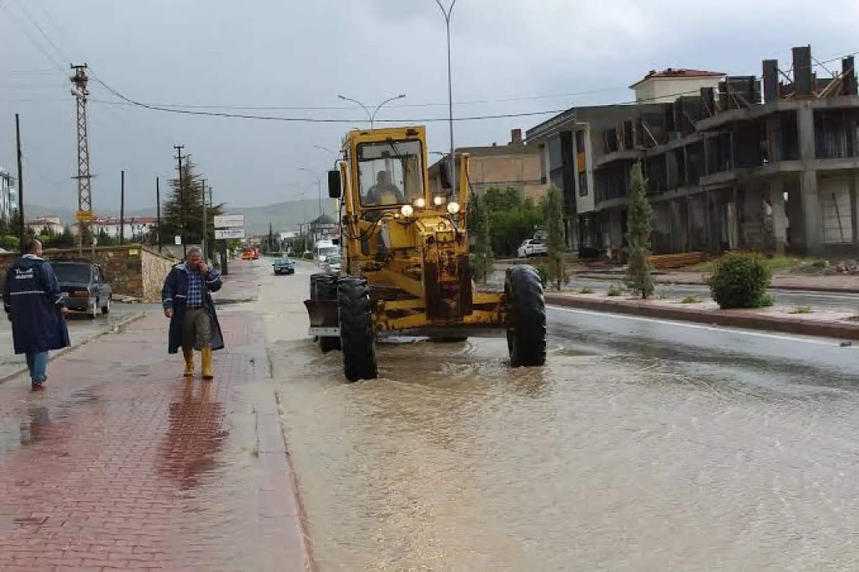 Konya için sel uyarısı! O ilçelerde yaşayanlar dikkat!