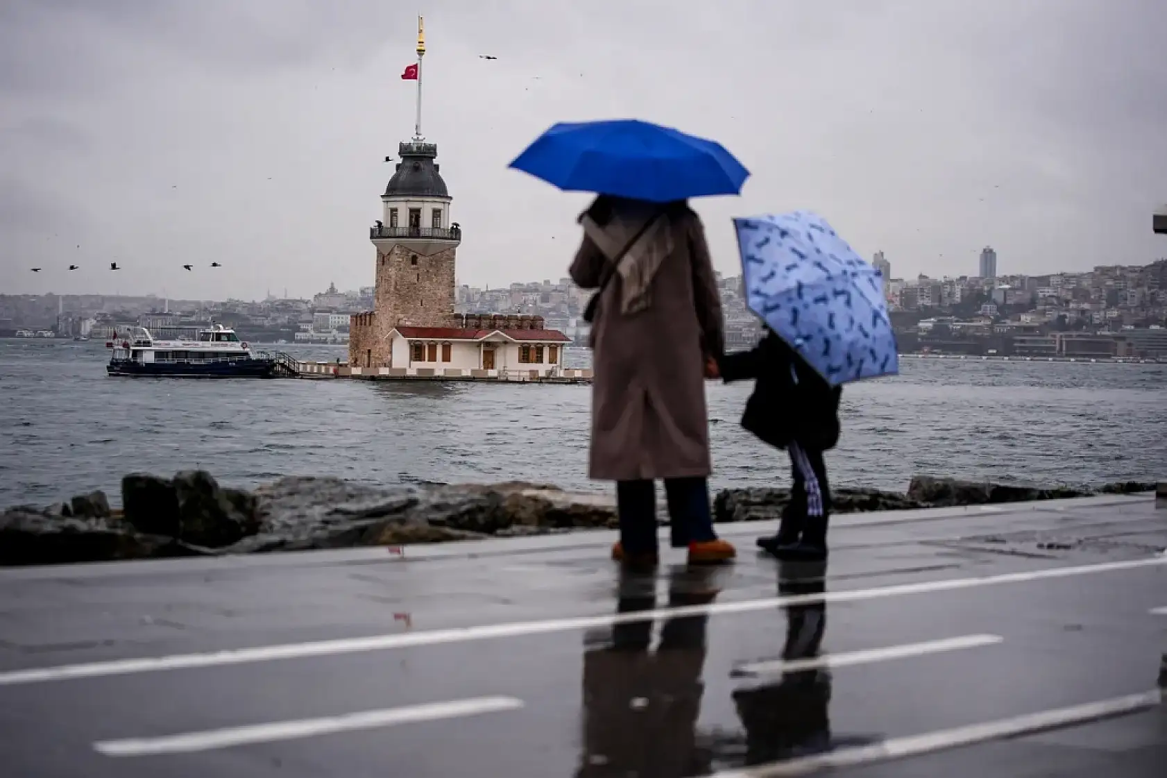 Meteoroloji'den sağanak yağmur uyarısı! Mersin, Bursa, Konya ve Adana'da hava durumu nasıl olacak?