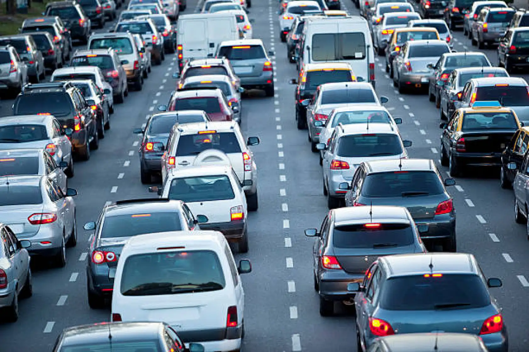Sürücüler kamera sanıyordu ama gerçek başka çıktı! Trafikte 'siyah kutu' sırrı çözüldü!