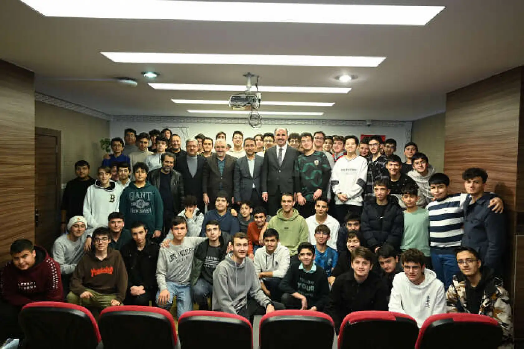 Konya Büyükşehir'den öğrencilere 36 bin TL'ye varan destek! Başvurular başladı...