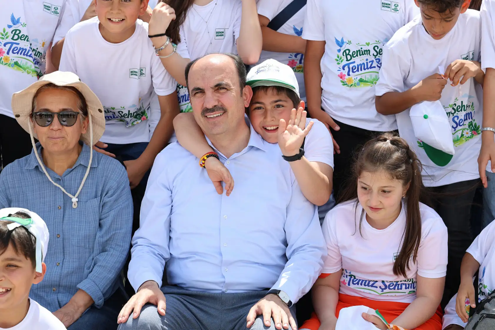 Başkan Altay ve minik çevrecilerden Konya'da anlamlı temizlik!