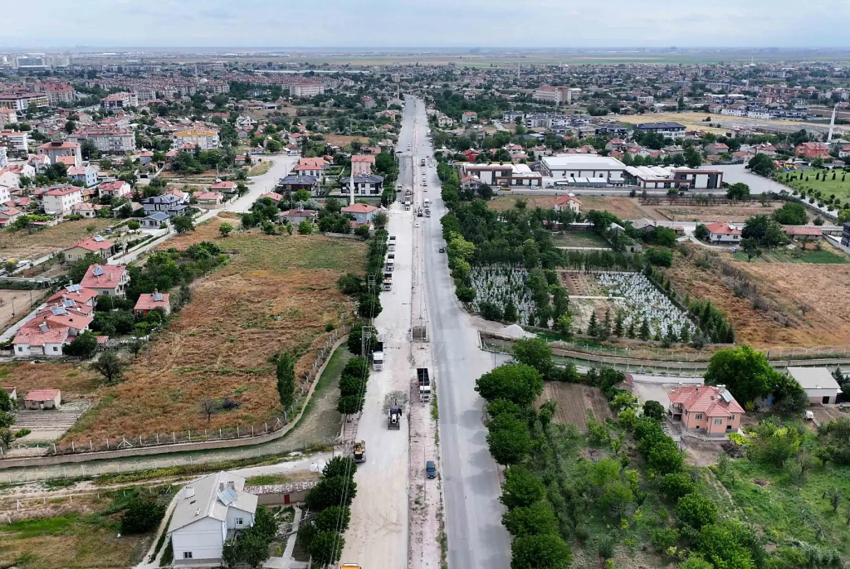 Konya'da sürücülerin gözü aydın! Şehrin en işlek caddelerinden biri yenileniyor