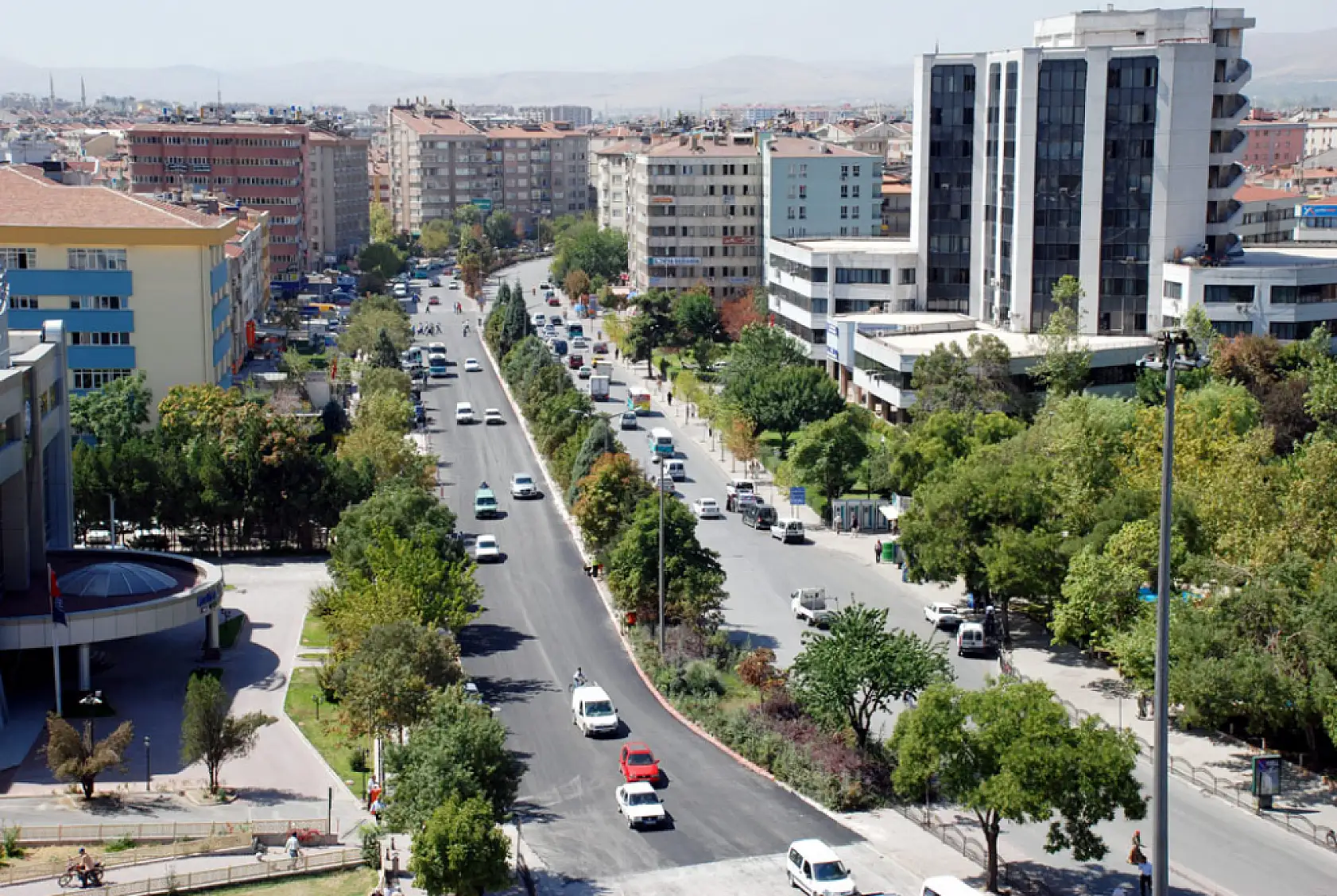 Konya'da o caddeyi kullananlar dikkat: 27 otobüsün güzergahı değişiyor!