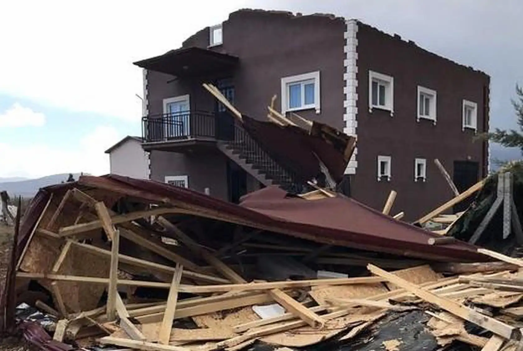 Konya için fırtına ve yağış uyarısı! Bu saatlere dikkat