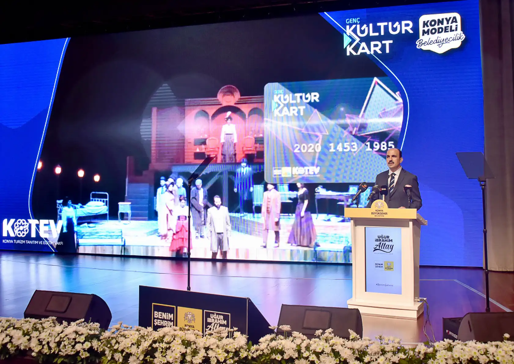 Üniversite için Konya'yı tercih edenlere müjde! Ücretsiz ulaşımdan 50 bin lira para desteğine kadar...
