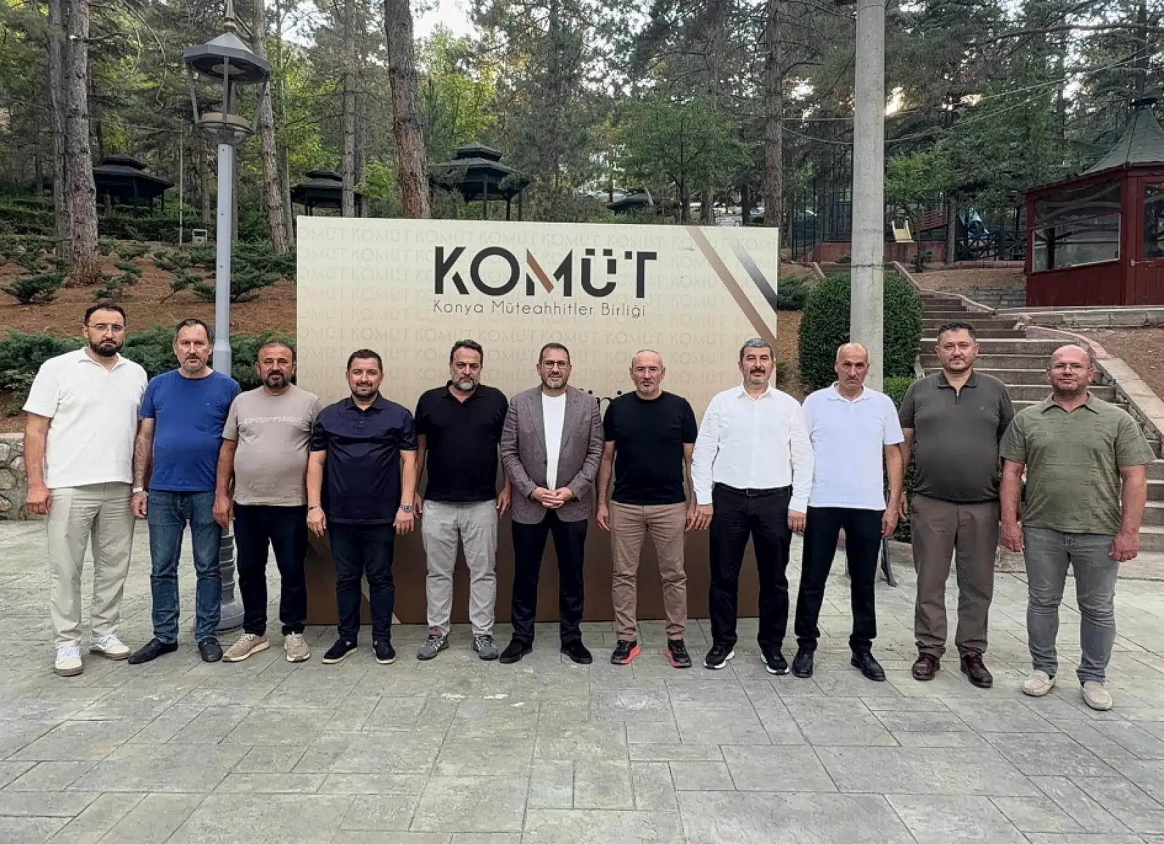 KOMÜT ailesi piknikte buluştu! Sektör temsilcileri aynı sofrada bir araya geldi