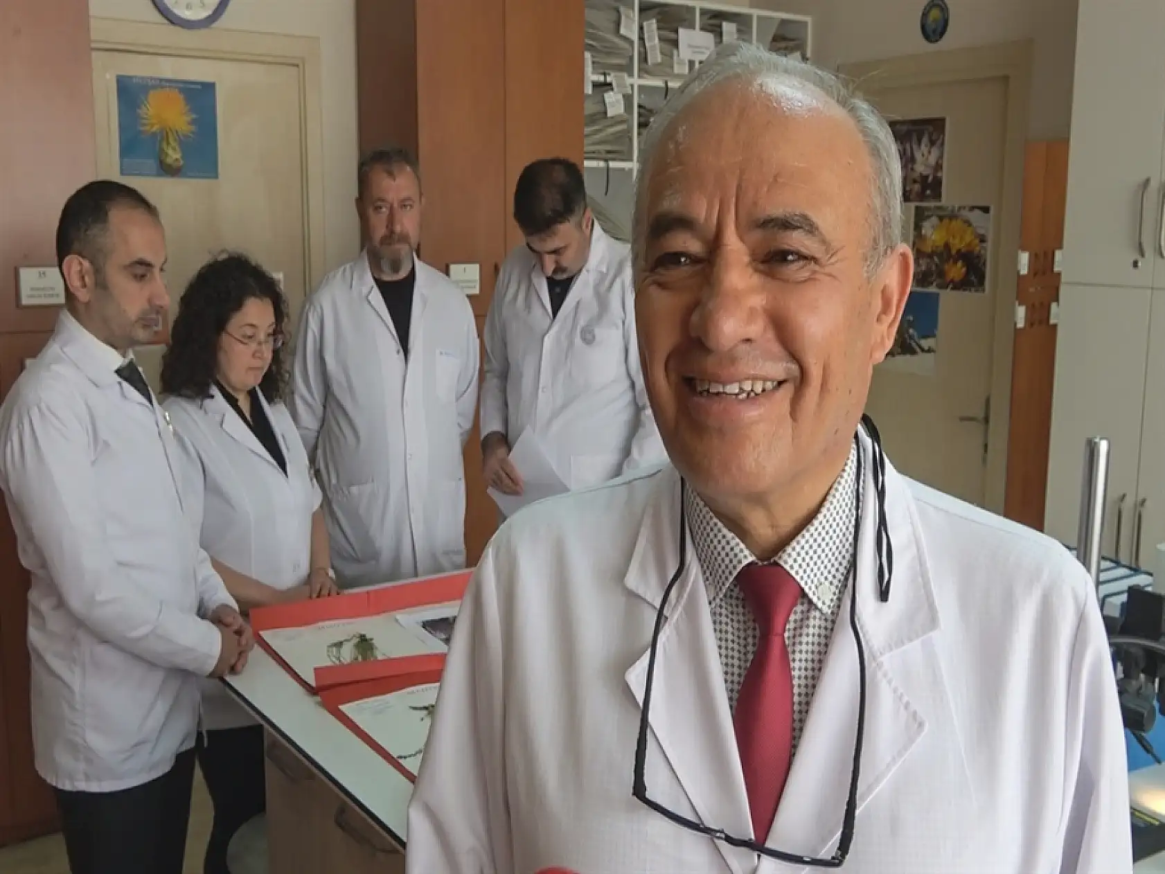 Konya'da görülmemiş jest! Keşfettiği bitkiye eşinin adını verdi