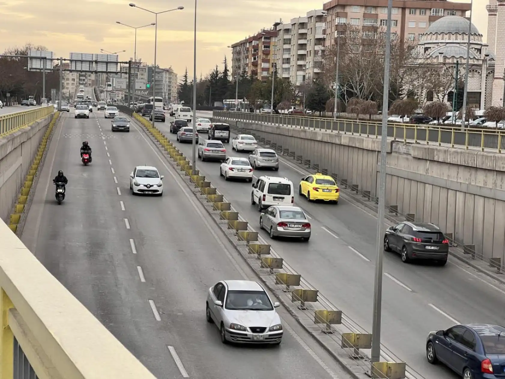 Yola çıkacaklar dikkat! Uzmanı uyardı: Aniden patlayabilir!