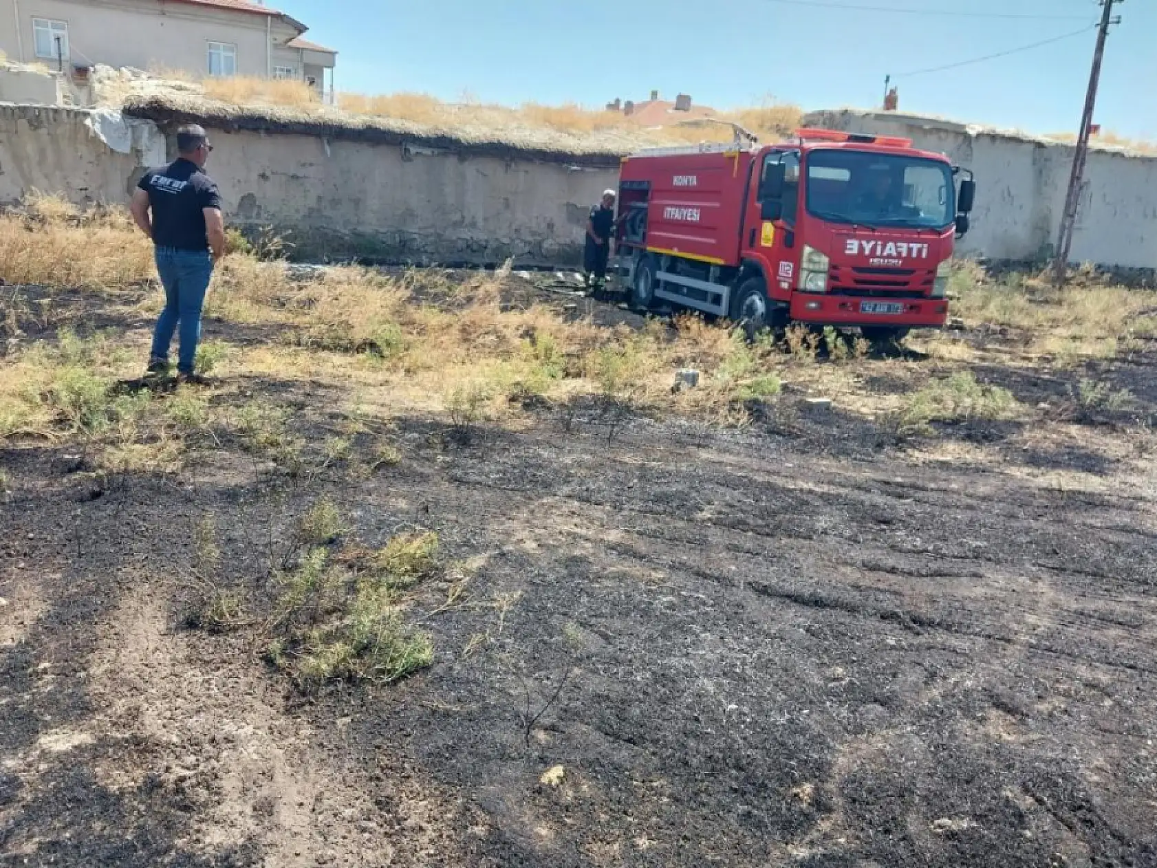 Konya'da alevler mahalleyi sardı! Evlere sıçrayacaktı...