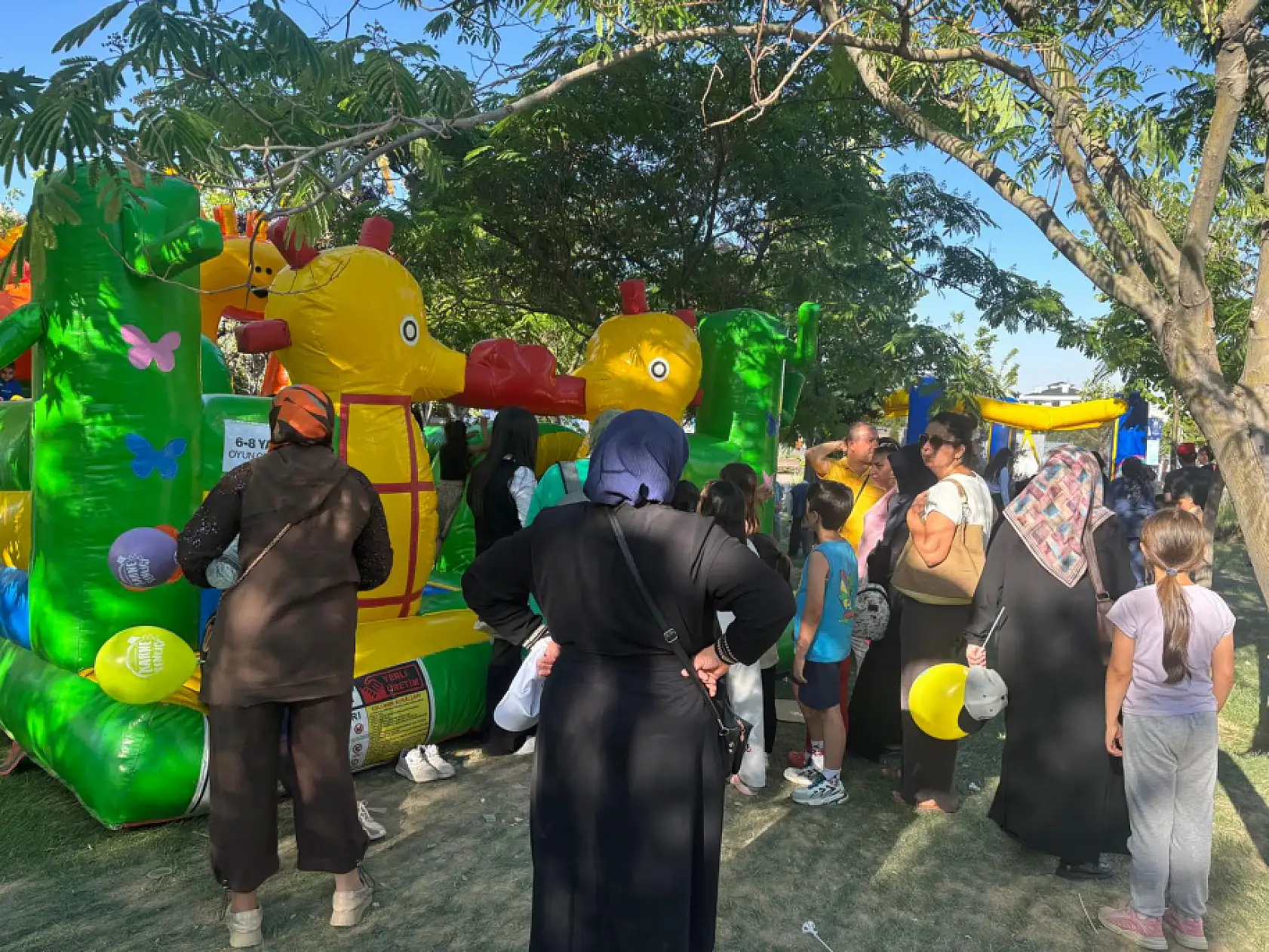 Konya'da ücretsiz şenliğe büyük ilgi! Çocuklar gün boyu eğlencenin tadını çıkardı