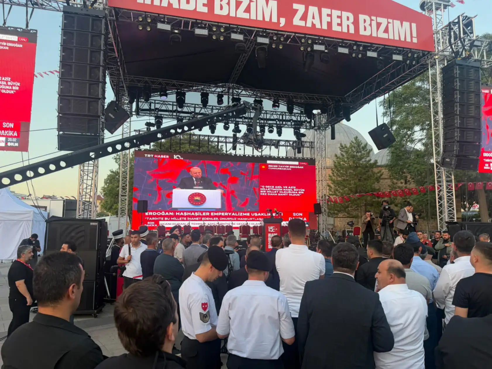 Konyalılar 15 Temmuz'da meydanları doldurdu!