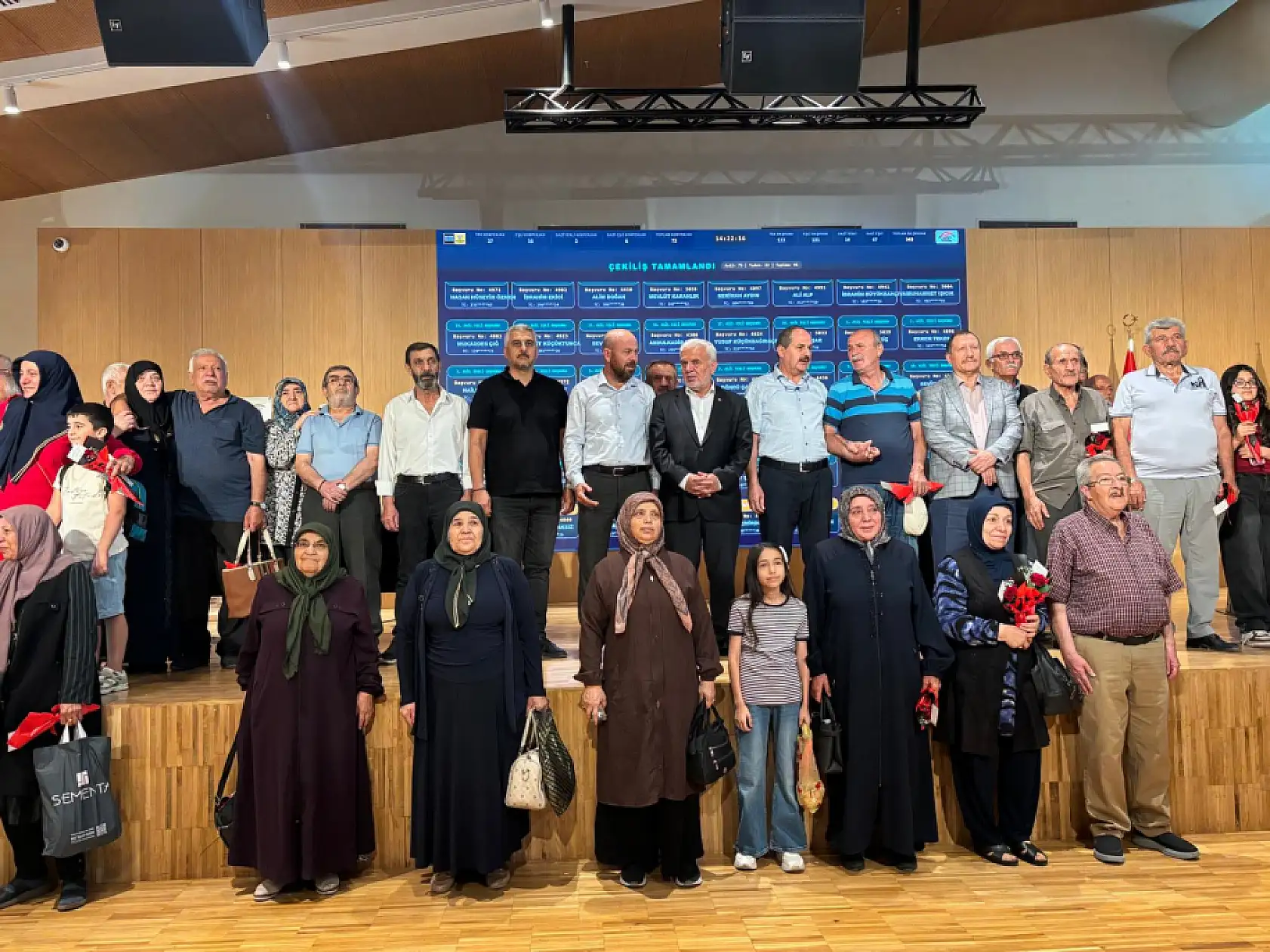 Konya'da Vefa Umresi heyecanı! Kutsal topraklara gidecek isimler belli oldu