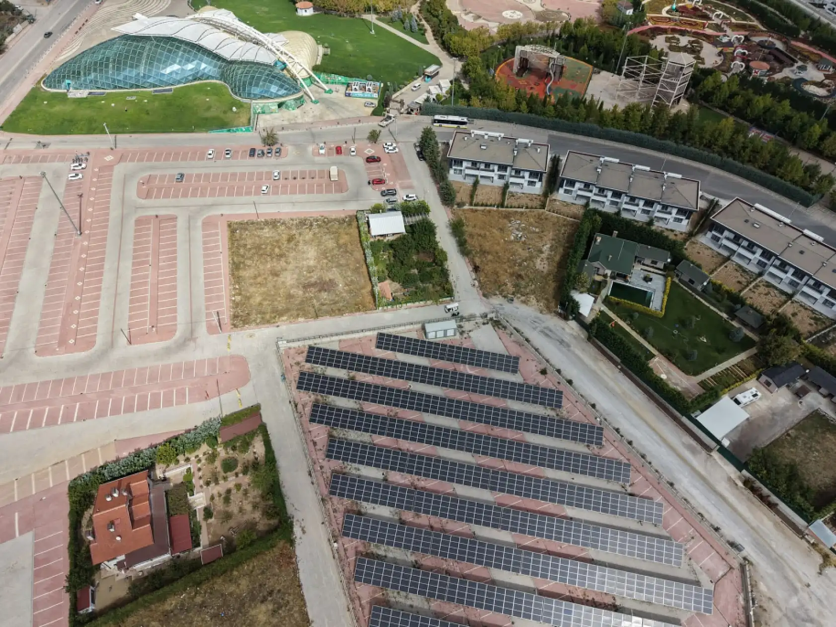 Selçuklu'da tam bağımsız enerji dönemi: Yeni GES'lerle tüketimin tamamı Güneşten!