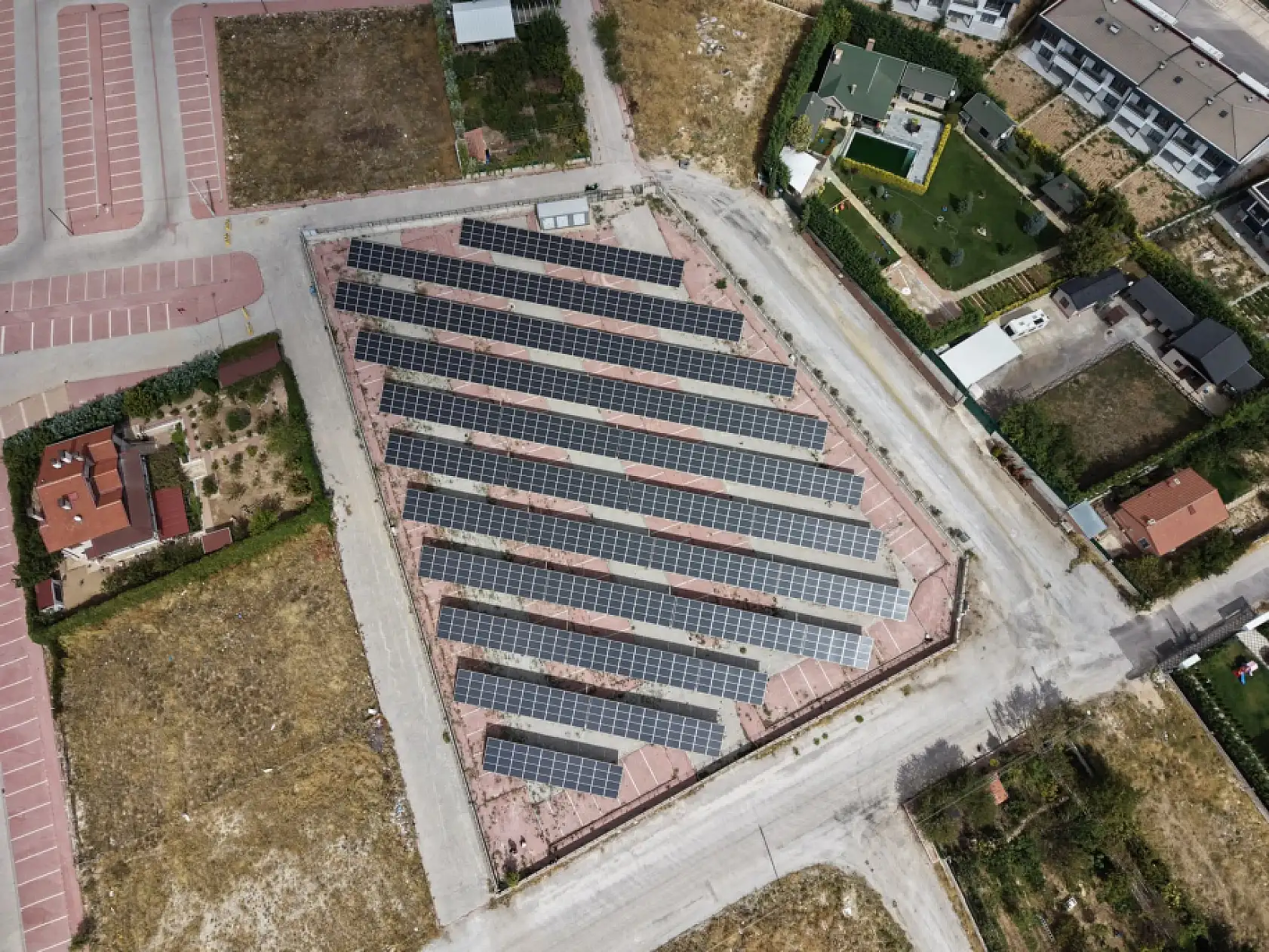 Selçuklu'da tam bağımsız enerji dönemi: Yeni GES'lerle tüketimin tamamı Güneşten!