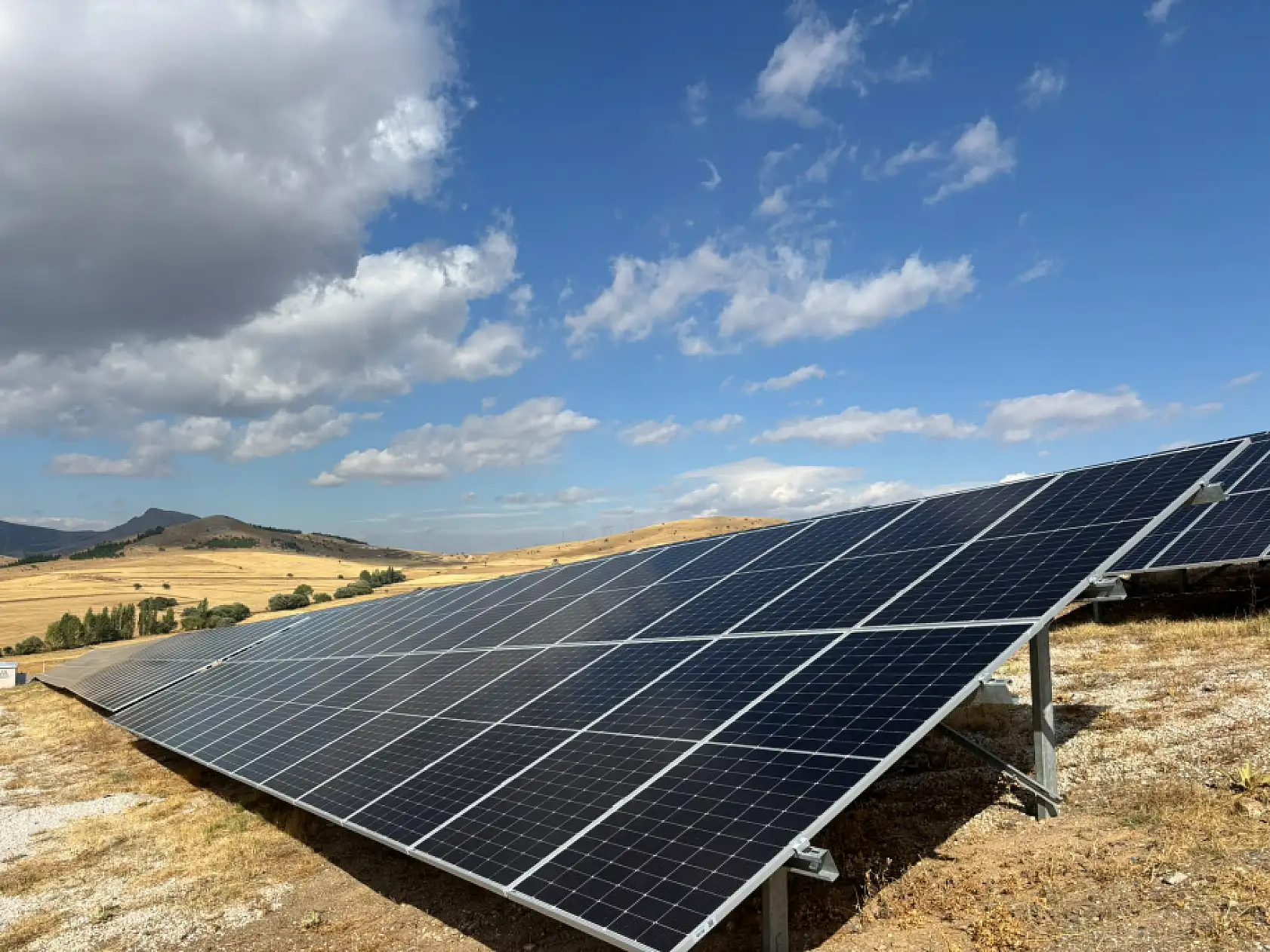 Selçuklu'da tam bağımsız enerji dönemi: Yeni GES'lerle tüketimin tamamı Güneşten!