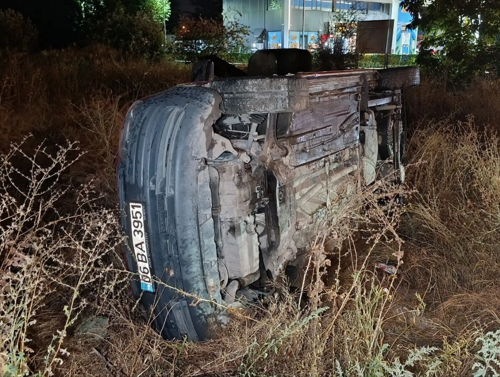 Konya'da ölümlü kaza ders olmadı! Aynı nokta yine can yaktı: 2 yaralı