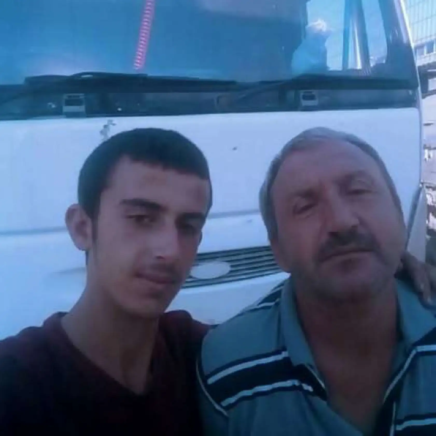 Konya'da facia: Baba ve oğulun üzerine tomruk düştü! 1 ölü, 1 yaralı