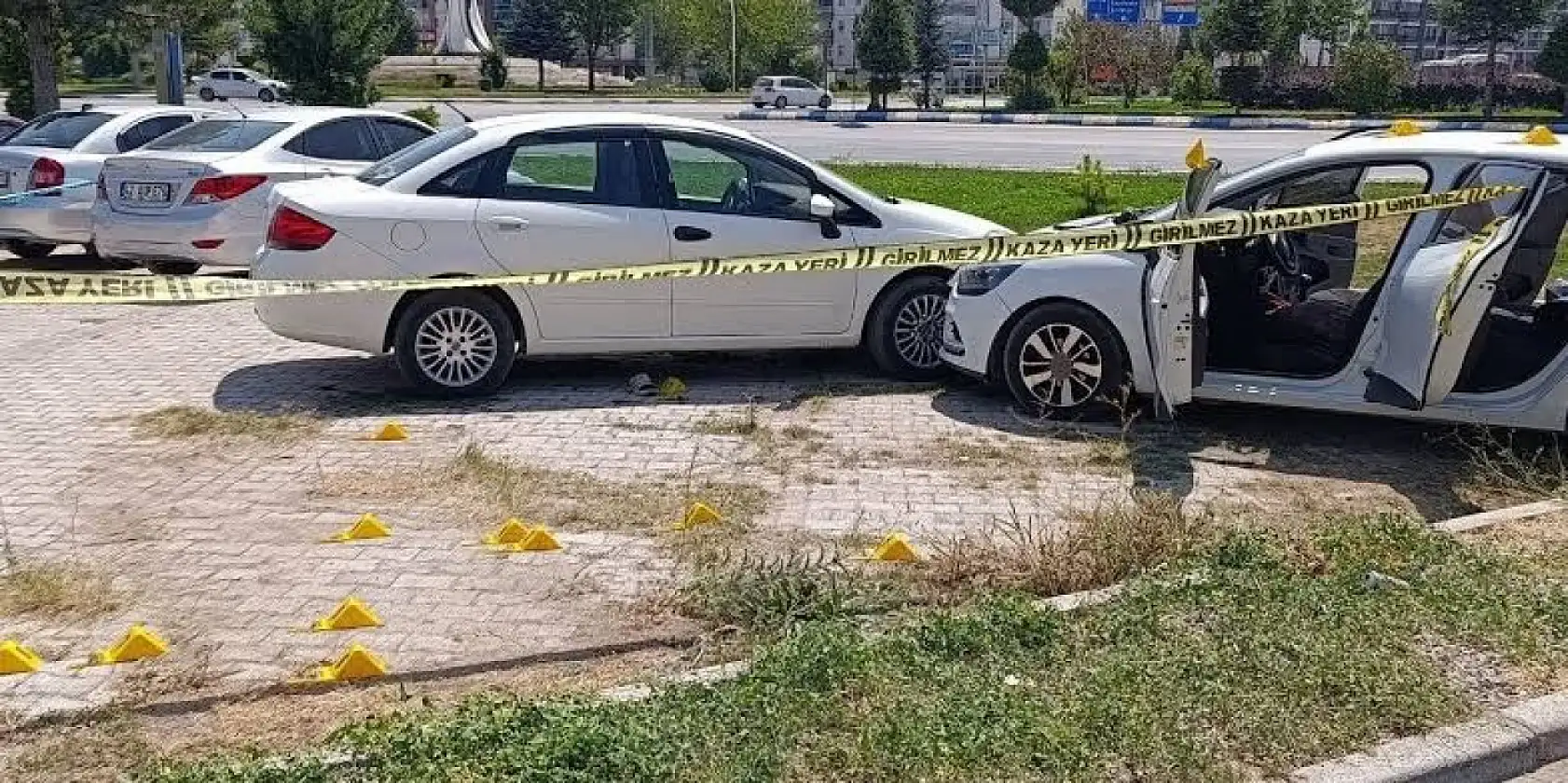 Vatandaşlar fark etti! Konya'da polis memuru araçta ölü bulundu