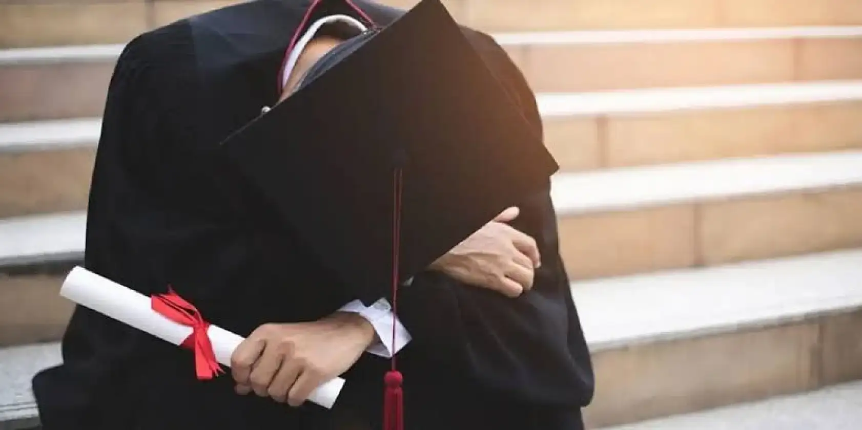 Diploma tek başına yetmiyor! Üniversite mezunları neden iş bulamıyor?